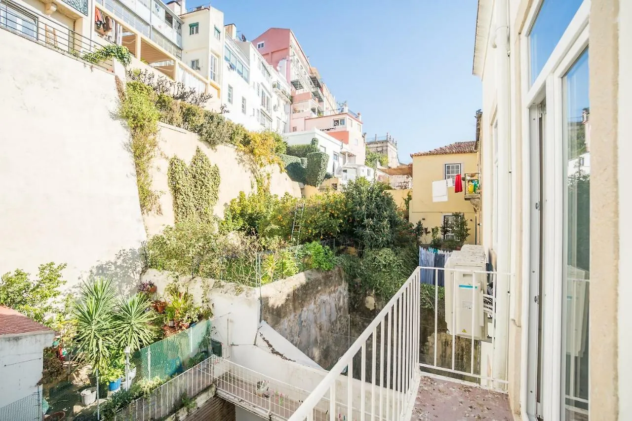 Joivy Gorgeous 3Br Home With Balcony Nearby Time Out Market Lisbon Portugal