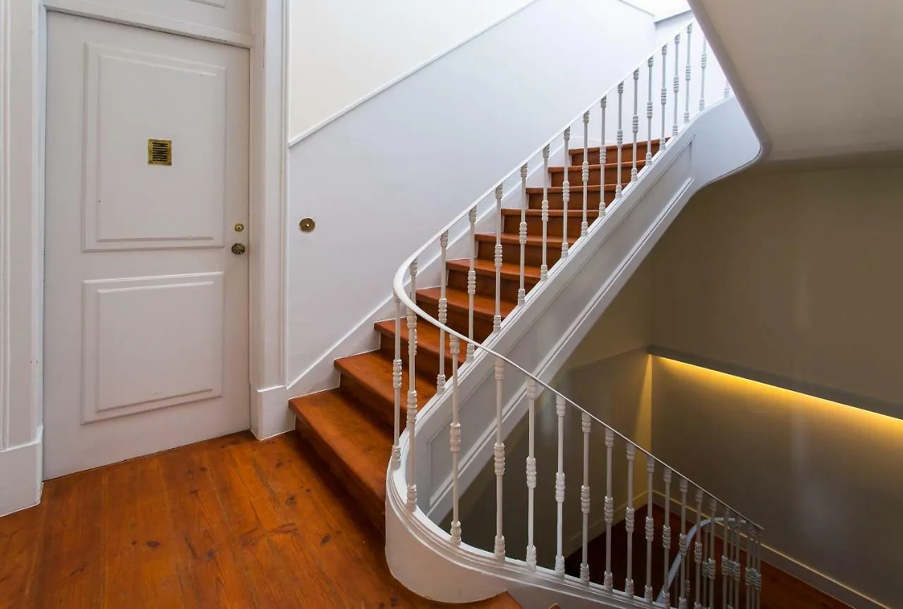 Apartment Joivy Gorgeous 3Br Home With Balcony Nearby Time Out Market Lisbon