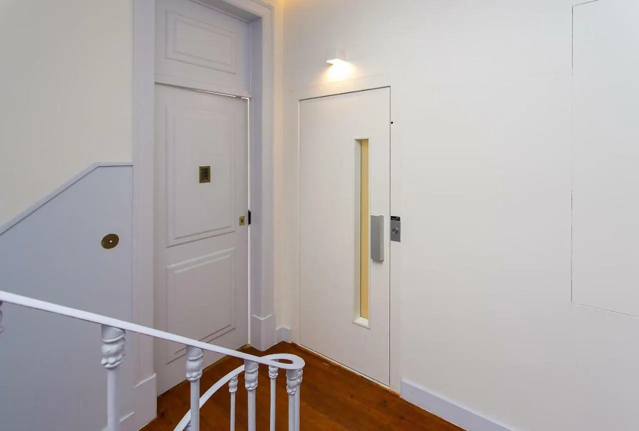 Apartment Joivy Gorgeous 3Br Home With Balcony Nearby Time Out Market Lisbon