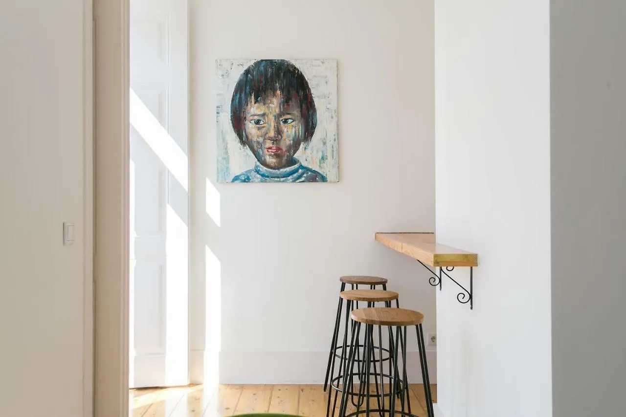 Joivy Gorgeous 3Br Home With Balcony Nearby Time Out Market Lisbon Apartment