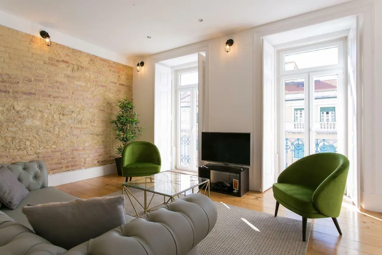 Joivy Gorgeous 3Br Home With Balcony Nearby Time Out Market Lisbon Apartment