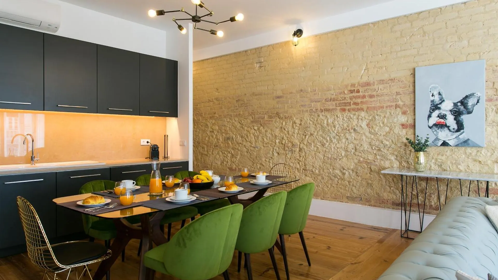 Apartment Joivy Gorgeous 3Br Home With Balcony Nearby Time Out Market Lisbon