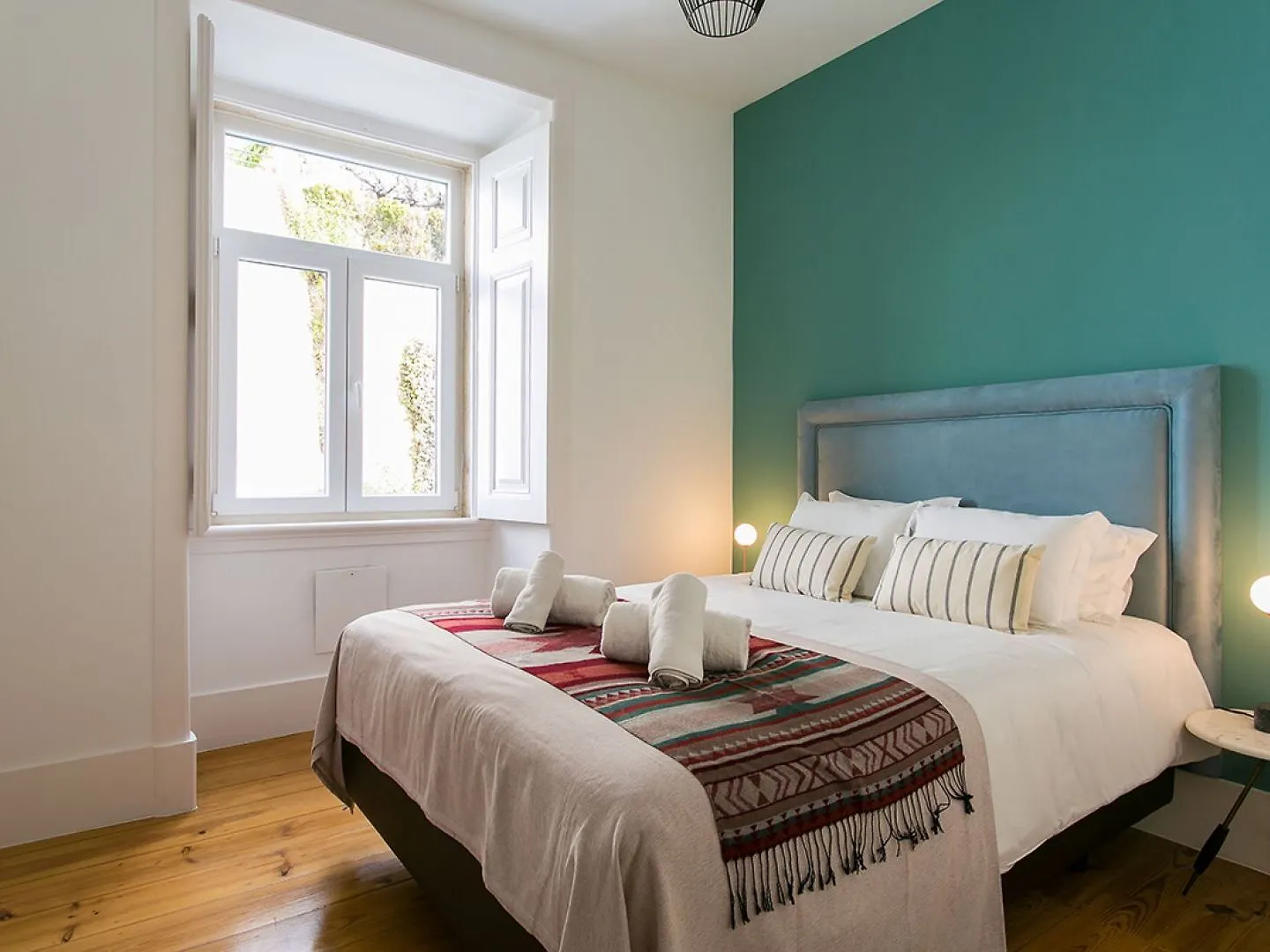 Joivy Gorgeous 3Br Home With Balcony Nearby Time Out Market Lisbon