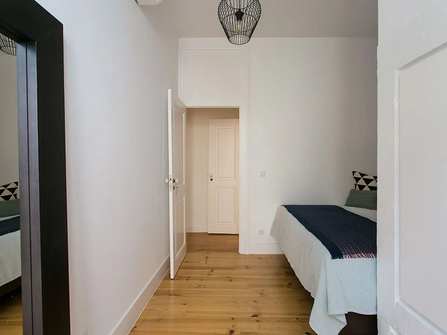 Joivy Gorgeous 3Br Home With Balcony Nearby Time Out Market Lisbon 0*,  Portugal
